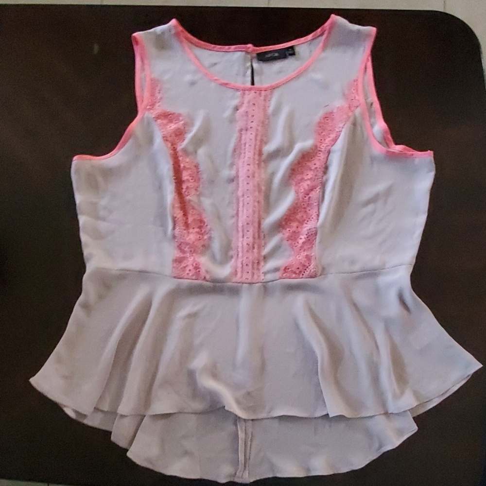 Apt. 9 Light Gray and Coral High-Low Blouse